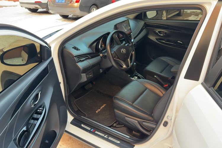 Used Toyota YARiS L 2022 X-Trail 1.5L CVT Luxury PLUS Edition