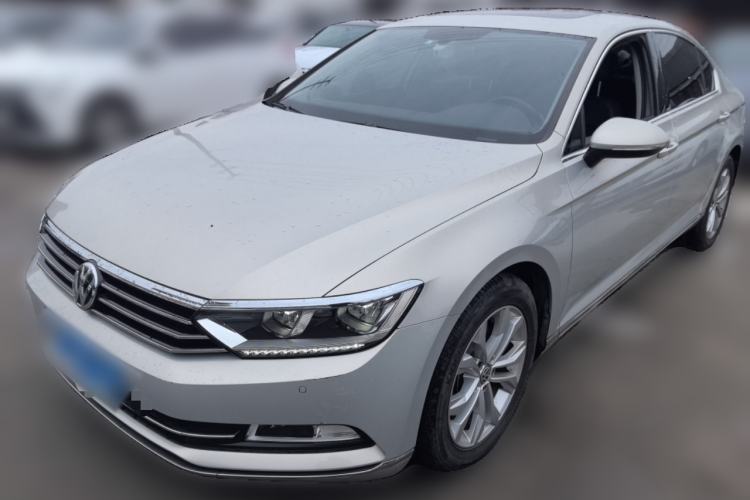 Used Volkswagen Magotan 2017 330TSI DSG Luxury Model