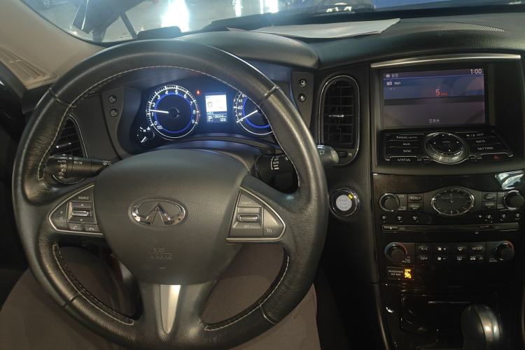 Used Infiniti QX50 2015 2.5L Comfort Edition
