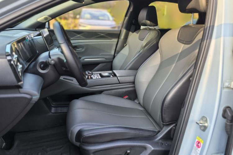 Used BYD Qin L 2024 DM-i 120KM Beyond Model
