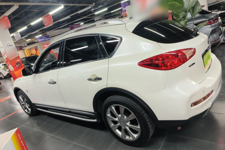 Used Infiniti QX50 2015 2.5L Enjoyment Edition
