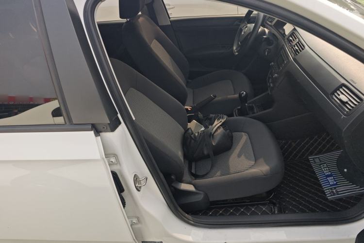 Used Volkswagen Santana 2018 1.5L Manual Fashion Edition
