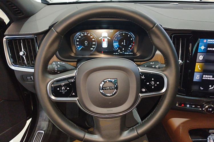 Used Volvo S90 2021 B5 Zhiyuan Luxury Edition
