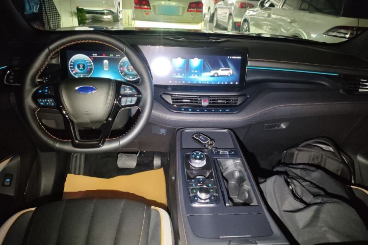 Used Ford Equator 2023 EcoBoost 225 Obsidian Orange Edition Prestige 7-Seater (2/2/3)
