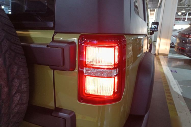 Used BAIC Off-Road BJ40 2016 40L 2.3T Automatic All-Wheel Drive Premium Edition