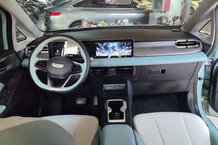 Used Geometry E Firefly 2024 301km Starlight
