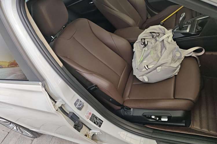 Used BMW 3 Series 2019 320Li Fashion Model
