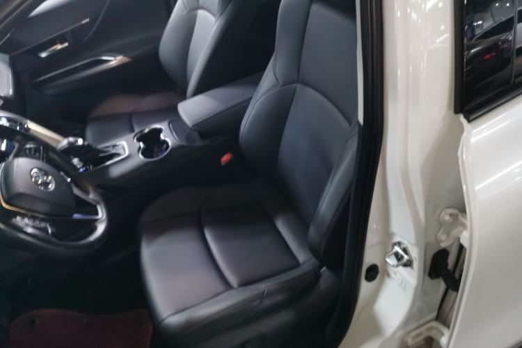 Used Toyota Venza 2023 2.0L CVT Two-Wheel Drive Luxury Edition