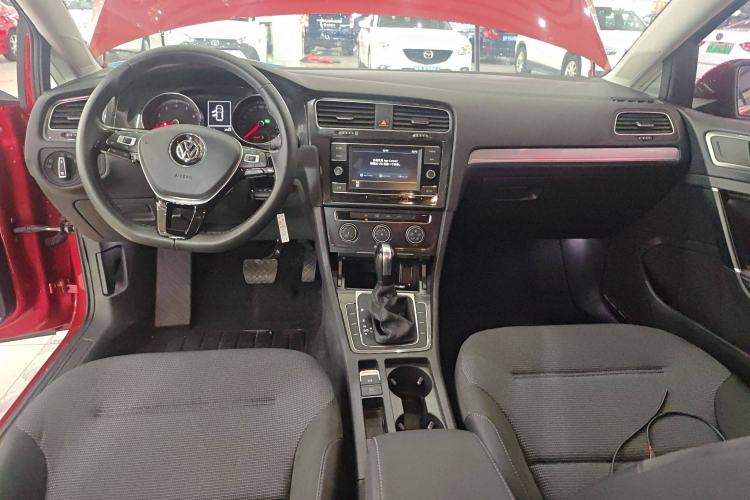 Used Volkswagen Golf 2018 1.6L Automatic Comfort Model
