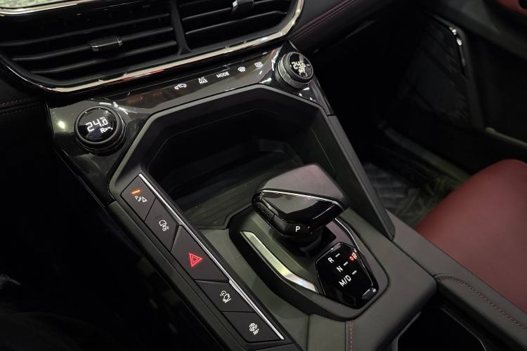 Used Lynk & Co 06 2020 1.5T JinPro model
