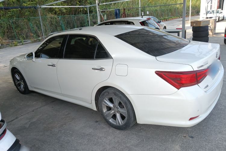 Used Toyota Crown 2015 2.0T Fashion Edition
