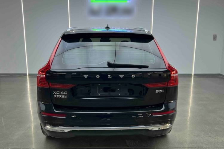 Used Volvo XC60 2025 B5 Four-Wheel Drive Smart & Advanced Luxury Edition
