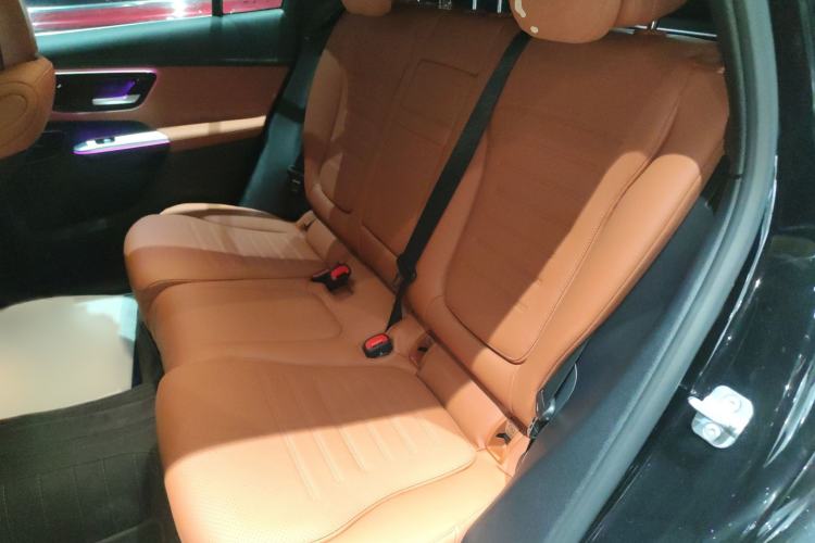 Used Mercedes-Benz GLC 2025 GLC 300 L 4MATIC Dynamic Model 5 Seats
