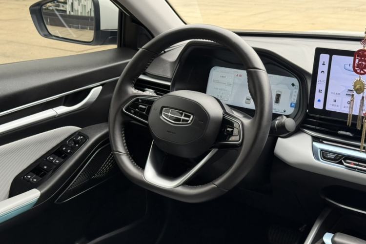 Used Geely Auto Emgrand 2023 4th Generation Champion Edition 1.5L CVT Flagship Model