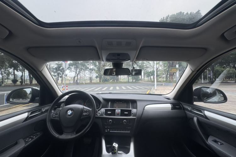 Used BMW X3 2016 sDrive20i
