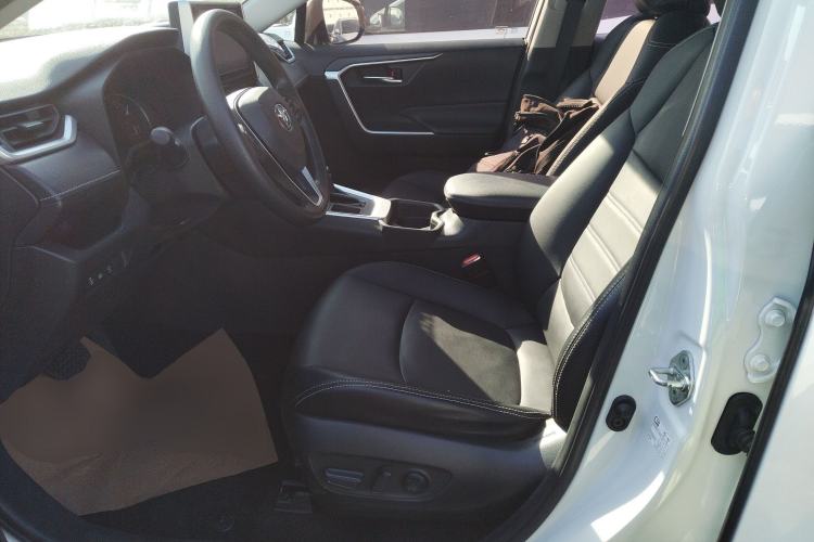 Used Toyota RAV4 2020 2.0L CVT Two-Wheel Drive Fashion Edition
