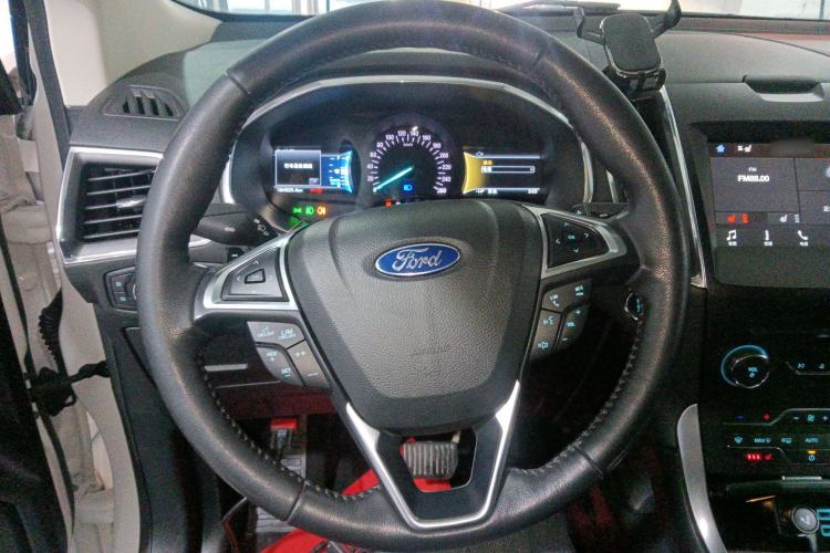 Used Ford Edge 2018 EcoBoost 245 Two-Wheel-Drive Titanium 7-Seater China V Standard
