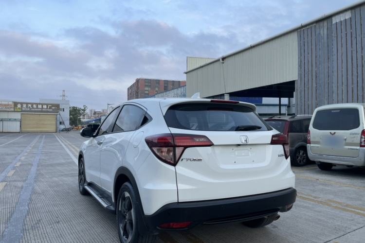 Used Honda Vezel 2017 1.8L CVT Front-Wheel Drive Pioneer Edition