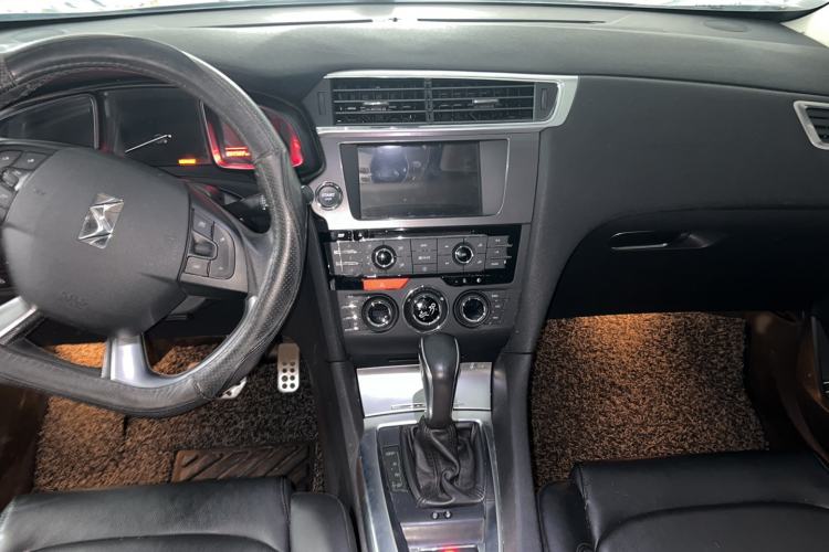 Used  6 2014 1.6T Luxury Edition THP200