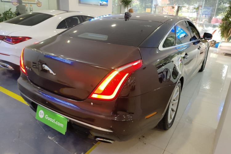 Used Jaguar XJ 2016 XJL 2.0T Two-Wheel-Drive Elegant Business Edition
