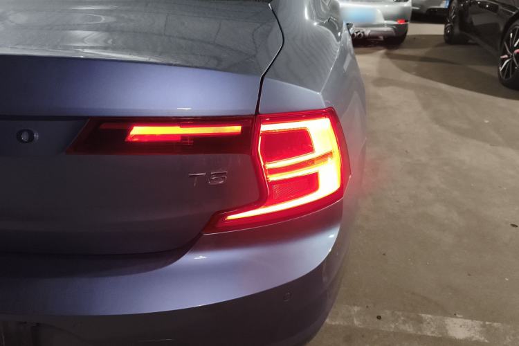 Used Volvo S90 2018 T5 Zhiyuan Edition
