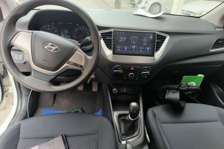 Used Hyundai Verna 2016 1.4L Manual Cool Edition GLS
