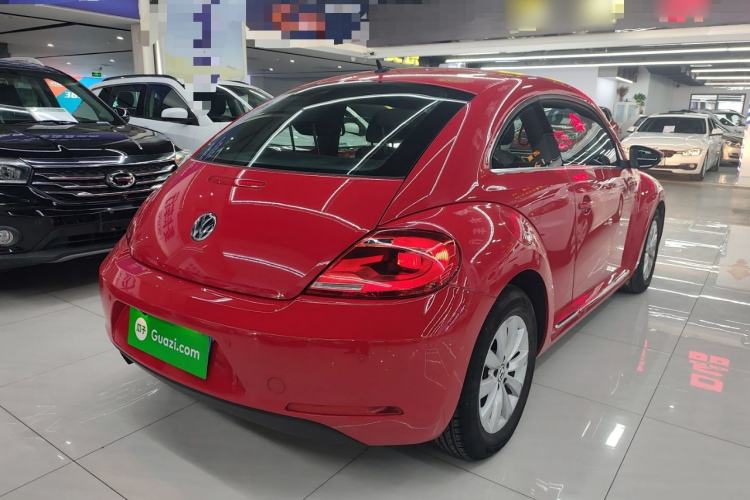 Used Volkswagen Beetle 2015 180TSI model
