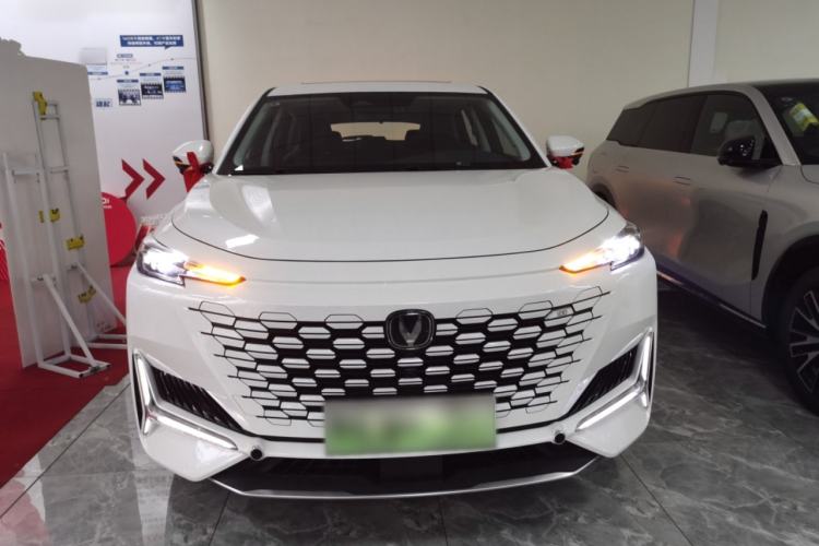 Used Changan UNI-K iDD 2024 ZhiDian iDD 1.5T 135km Smart Leading Model
