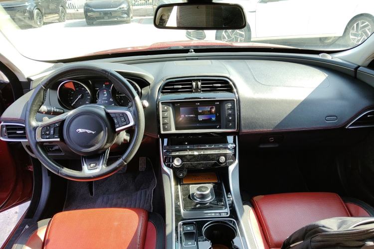 Used Jaguar XE 2017 2.0T 200 PS R-Sport