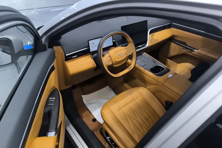 Used Dongfeng eπ eπ008 2025 636Ultra Smart Drive Version 5 Seats
