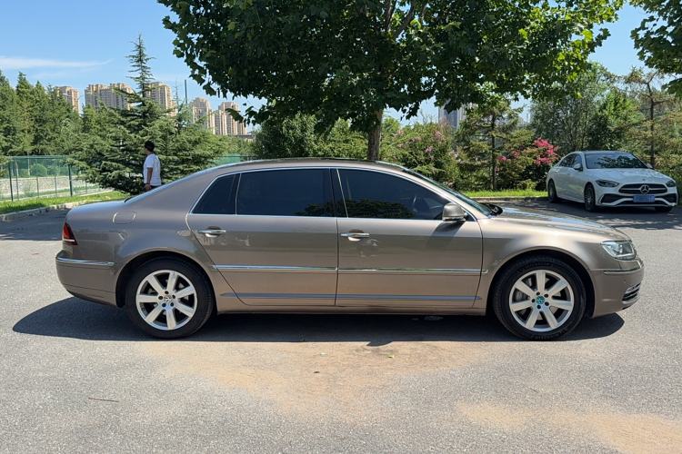 Used Volkswagen Phaeton 2014 3.0L Business Model

