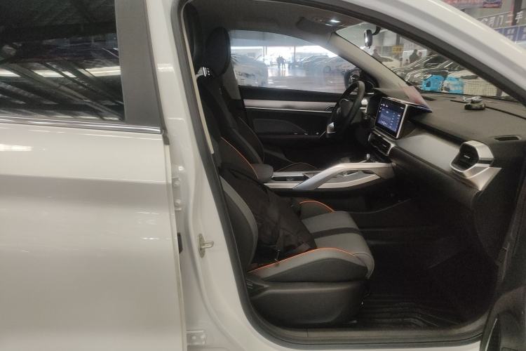 Used Geely Auto Coolray 2023 1.5T DCT Platinum Edition
