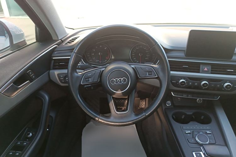Used Audi A4L 2019 35 TFSI Ambition China V
