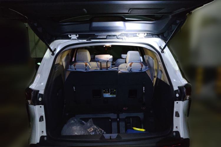 Used Toyota Sienna 2023 2.5L Hybrid Comfort Edition