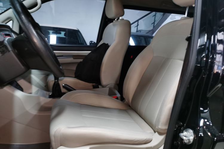 Used FORTHING Lingzhi 2020 M5L 1.6L Base Model 7 Seats
