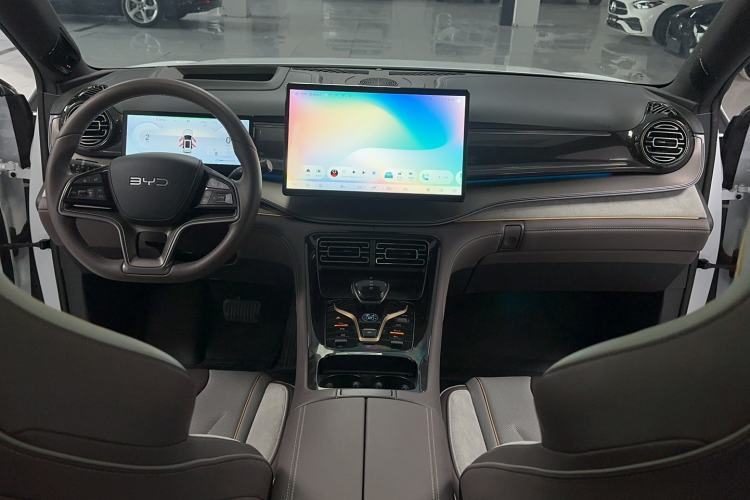 Used BYD Frigate 07 2024 Honor Edition DM-i 100KM Prestige Model