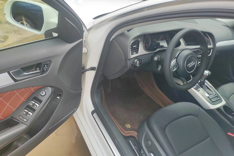 Used Audi A4L 2015 35 TFSI Automatic Standard Model
