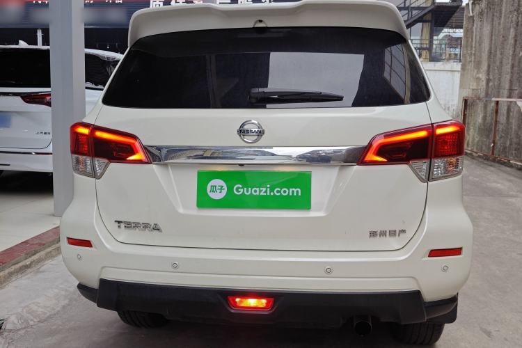 Used Nissan Terra 2018 2.5L Automatic 2WD Smart Enjoyment Version
