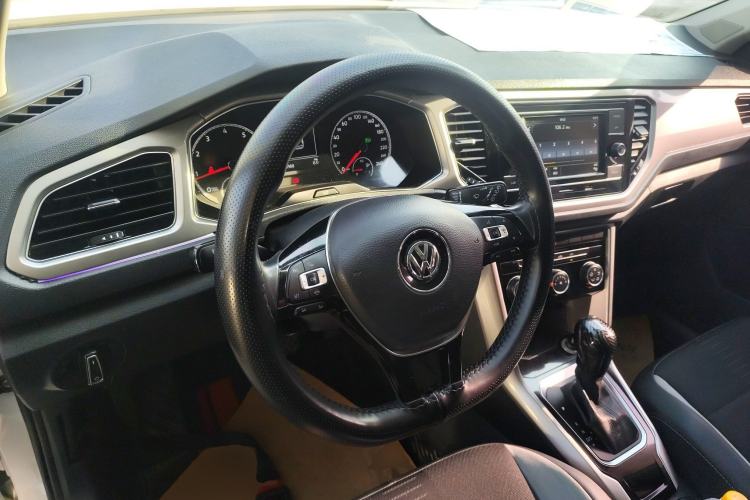 Used Volkswagen T-ROC 2020 230TSI DSG Two-Wheel Drive Advanced Version