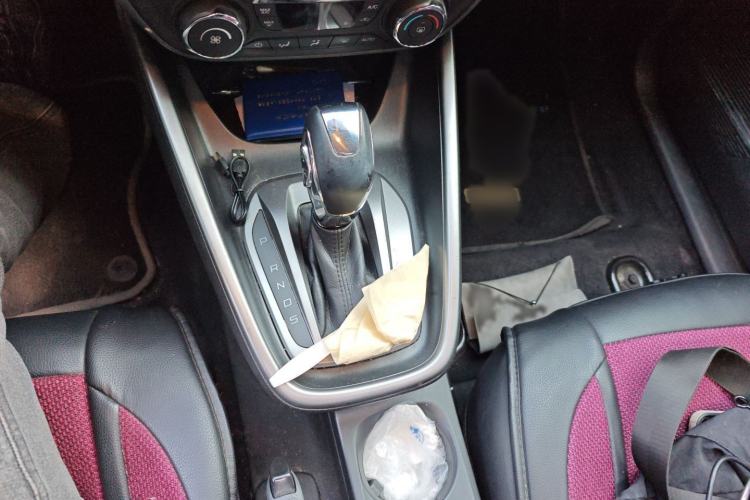 Used Ford Escort 2015 1.5L Automatic Fashion Model