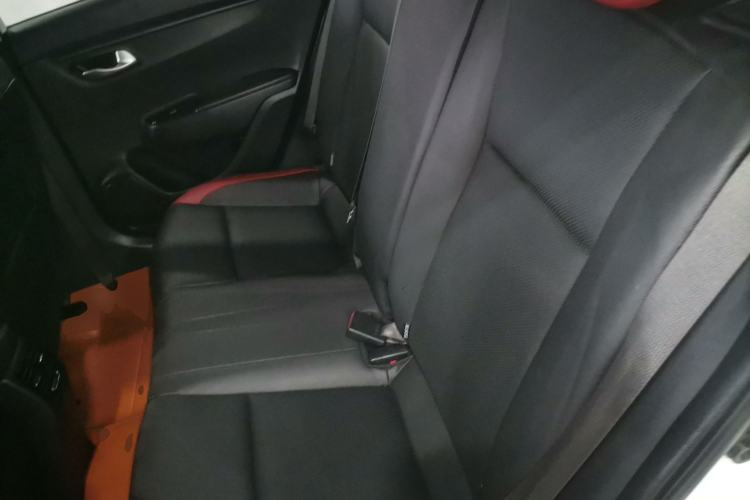 Used Kia KX Cross 2017 1.4L AT GLS
