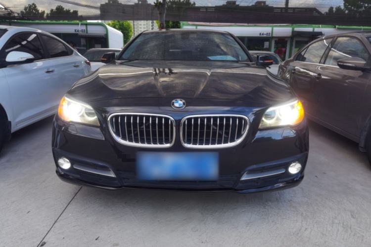 Used BMW 5 Series 2017 528Li Leading Model
