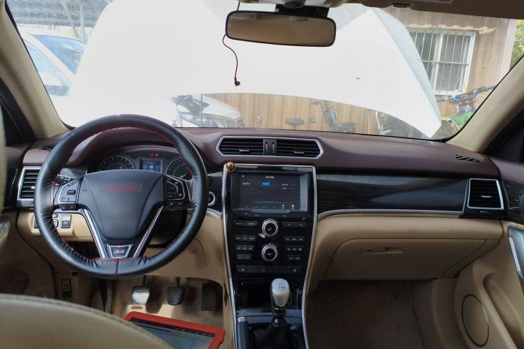 Used Haval H2 2014 1.5T Manual Two-Wheel Drive Elite Edition
