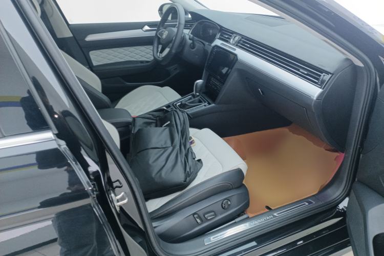 Used Volkswagen Magotan 2023 2 Million Units Commemorative Edition 330TSI DSG Luxury Version