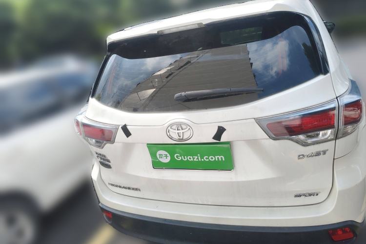 Used Toyota Highlander 2015 2.0T Two-Wheel Drive Luxury Edition 7 Seats
