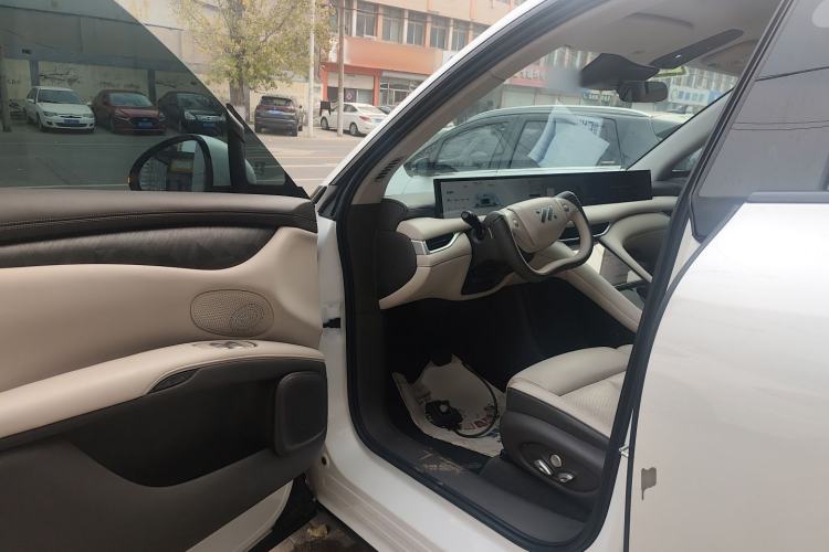 Used  LS6 2023 Max Standard Edition
