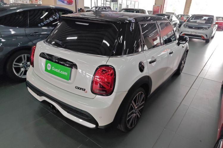 Used  MINI 2023 Facelift 2.0T COOPER S Artist Five-Door Edition
