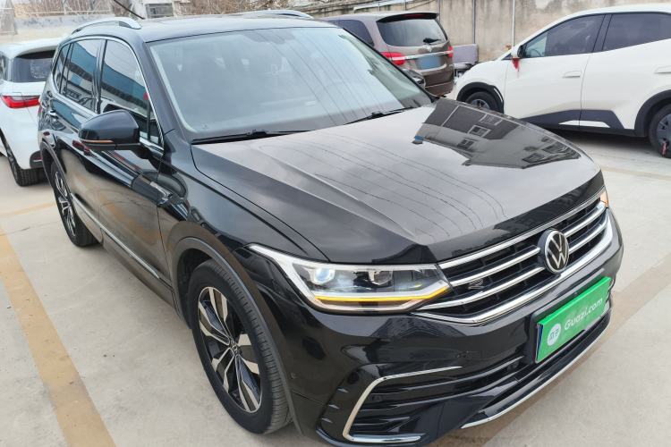 Used Volkswagen Tiguan L 2022 380TSI Automatic All-Wheel Drive R-Line Enhanced Comfort 7-Seater