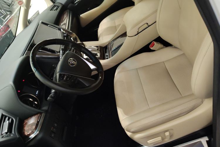 Used Toyota Alphard 2020 Dual-Engine 2.5L Luxury Edition