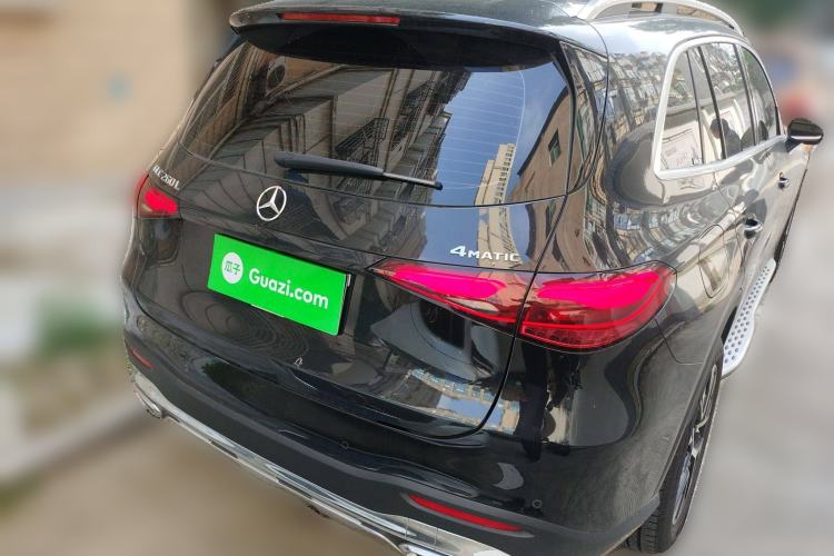 Used Mercedes-Benz GLC 2023 Facelift GLC 260 L 4MATIC Dynamic Version 5 Seats
